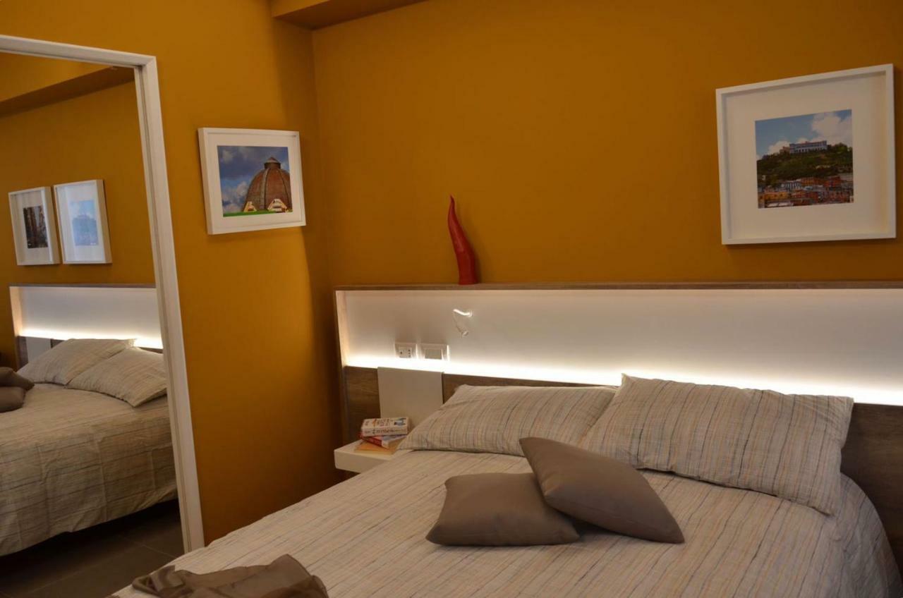 Bed and Breakfast Bed In Centro Neapel Exterior foto